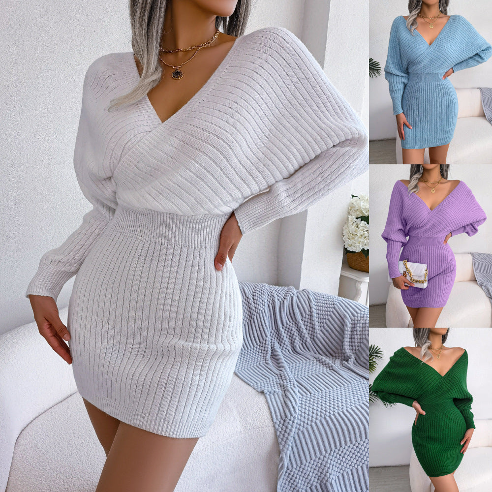 V-neck bat bag buttocks sweater dress